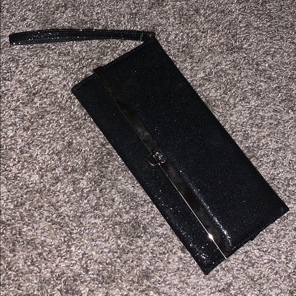 Wristlet - Picture 1 of 3